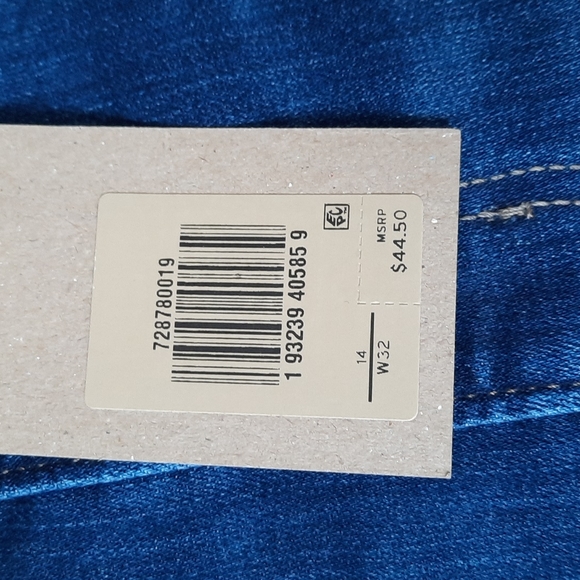 Levi's High Rise Denim Shorts - Picture 2 of 6